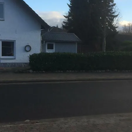 Apartment Ferienwohnung Busdorf *